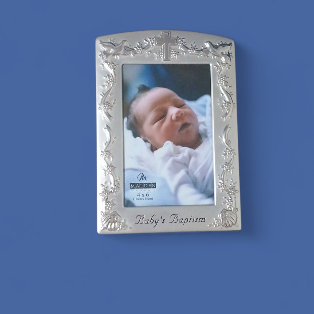 NWT, Beautiful Baby Baptism picture frame, Silver metal,    6 x 4 frame